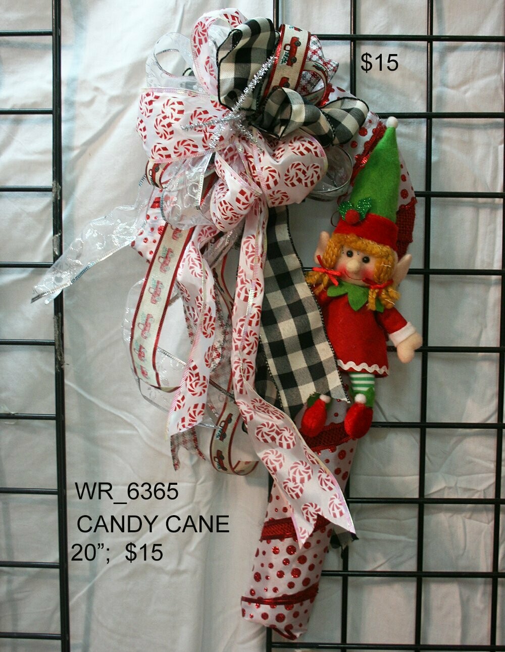 Christmas Wreath - Candy Cane - 20"
