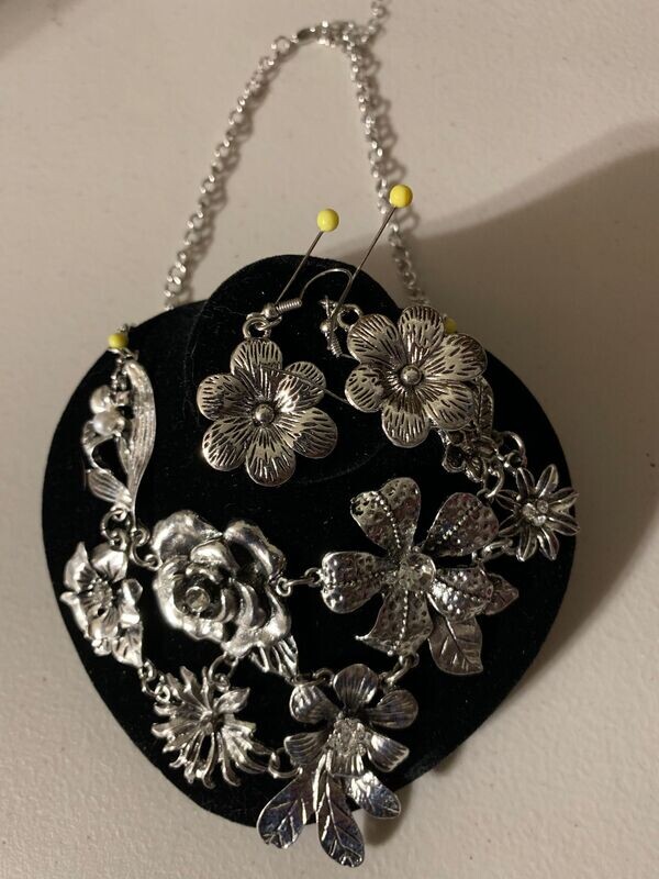 Necklace with Earrings-Diamond/Ammonite- 12"
