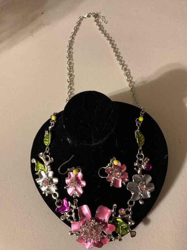 Necklace with Earrings-Florals-Red Coral- 12"