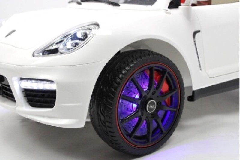Электромобиль Porsche Panamera a444aa