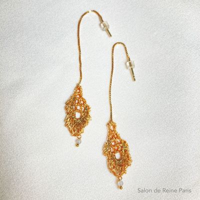 Boucles d’oreilles Pétales d’or longue