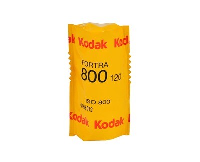 KODAK Portra 800, 120 Rollfilm expired 03/2024