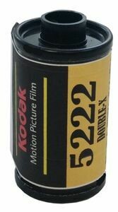 Kodak 5222 Double - X Black & White Film 35mm ISO 250 (35mm Roll Film, 32 Exposures) Expired 04/2022 DX-Coded - - Alternative BWxx Double-X negative from Cinestill