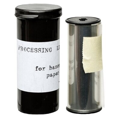 ​Film Washi Leader for Processing”V” and “W” 120 Roll Film