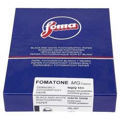 FOMA Fomatone MG Classic 133 velvet - Halbmatt (Baryt) 30.5x40.6cm / 12x16 Inch - 50 Blatt - Gradation Varabel - Im Versand kein Lagerbestand (verfügbar ab ca. 10.03.2023)