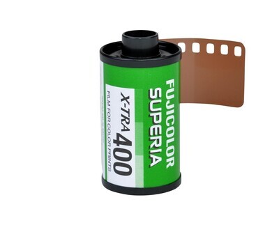 FUJIFILM Quicksnap 400  35mm Disposable Camera - 27 Exposures Expired 06/2025