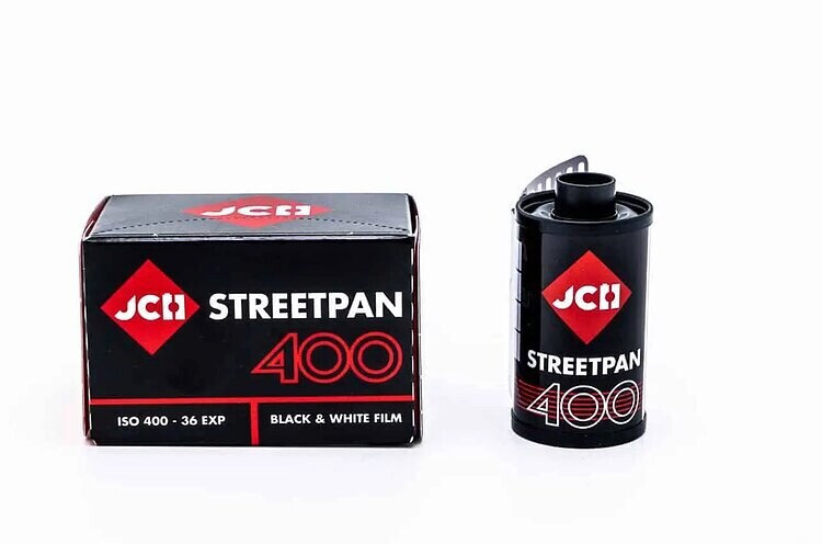 JCH StreetPan 400 Film 135/36 (Neue Emulsion) ISO 400 Photo-Film für Schwarzweiss-Papierbilder MHD 02/2025