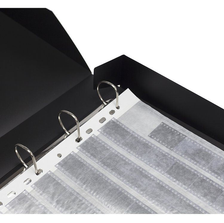Folder for archiving sleeves