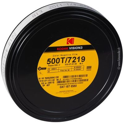 Kodak VISION3 500T Color Negative Film #7219 (16mm, 122m Roll) ( Single-Perforation)