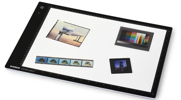 Kaiser Slimlite Plano 5000K Battery/AC Lightbox (16.9 x 12.2&quot;)