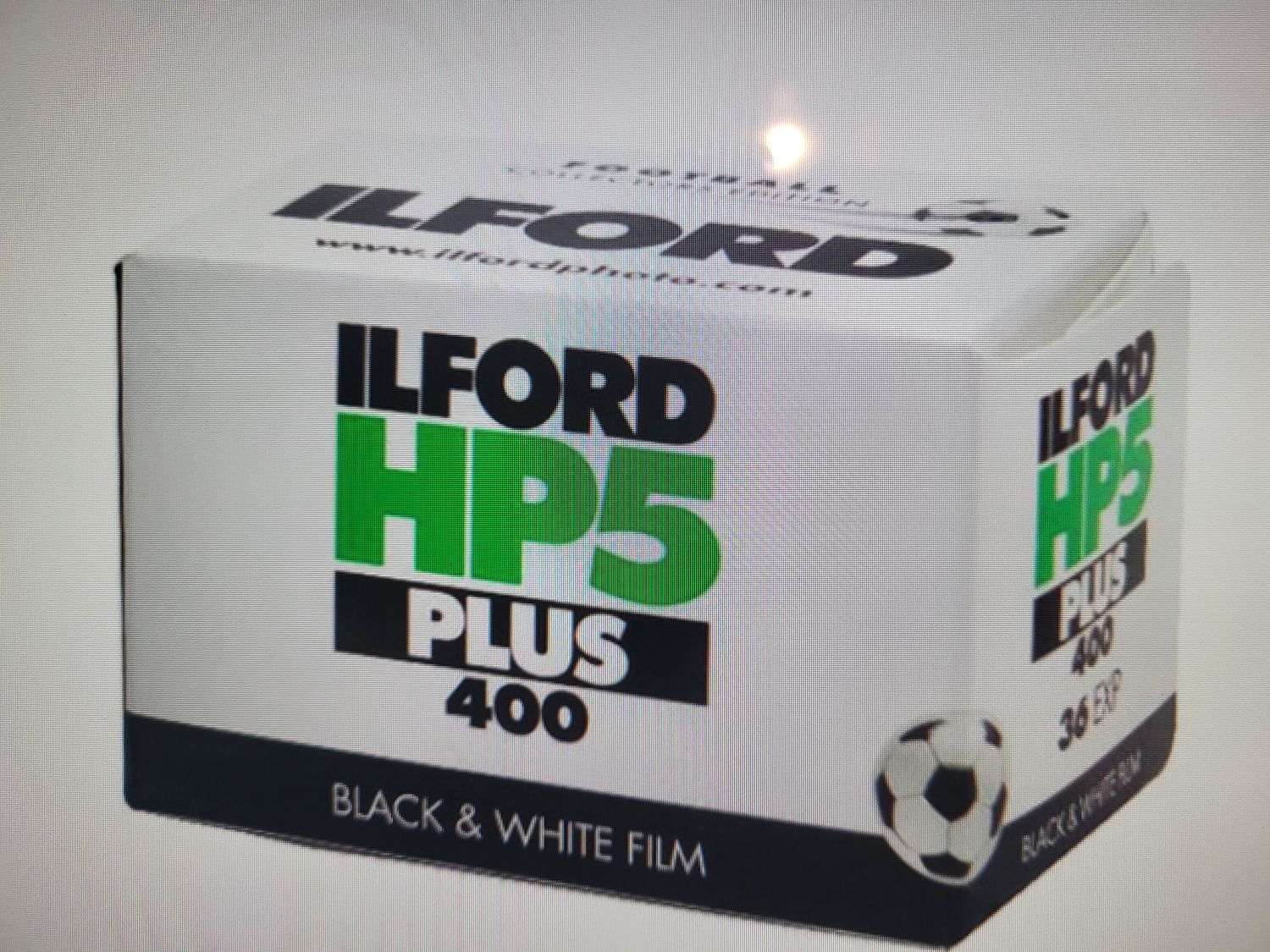 Ilford HP5 Plus Black-and-White Negative Film (Football Special Edition, 35 mm roll film, 36 exposures) Expiry date 09/2028