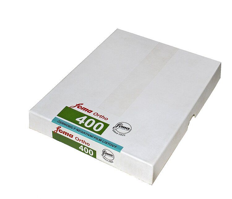 Foma Ortho 400 20.3x25.4 CM (8x10 INCH) / 25 Sheetsplan film for a beautiful retro look. Expired 12/2027