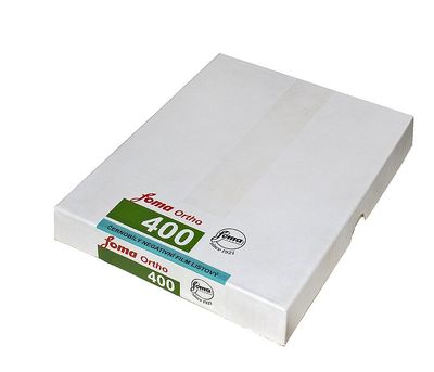 Foma Ortho 400 10,2x12,7 CM (4x5 INCH) / 50 Sheetsplan film for a beautiful retro look.