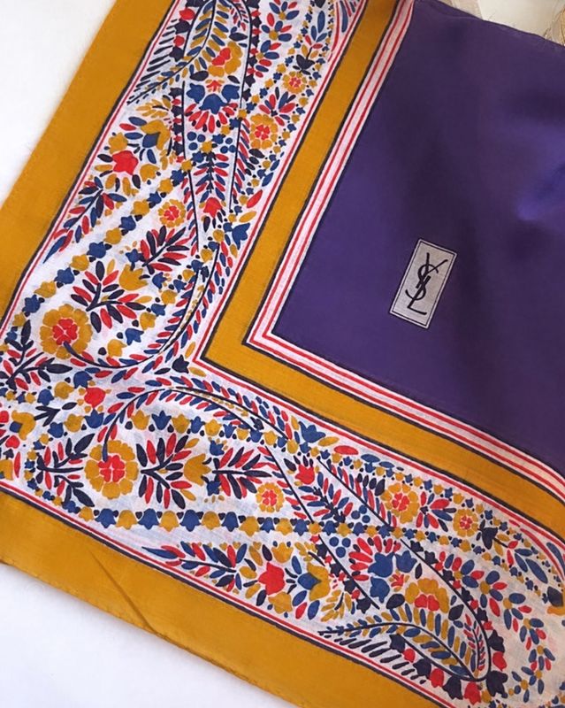 Foulard Yves Saint Laurent 