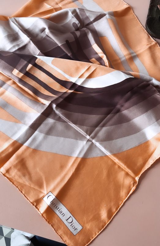 Grand foulard Christian Dior