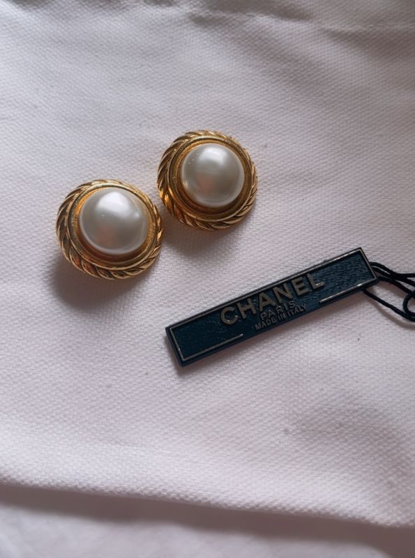 Boucles Chanel