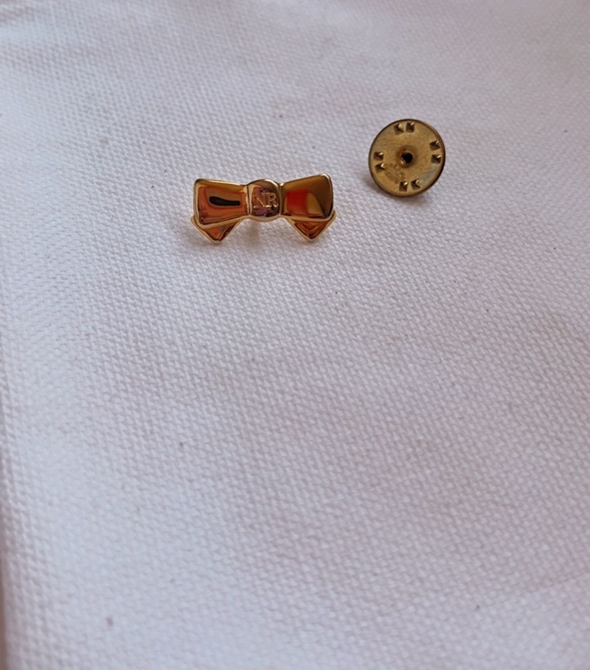Broche pin’s Nina Ricci