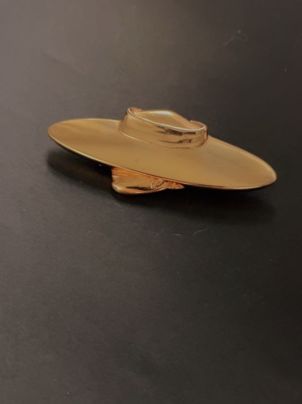 Broche Pierre Balmain