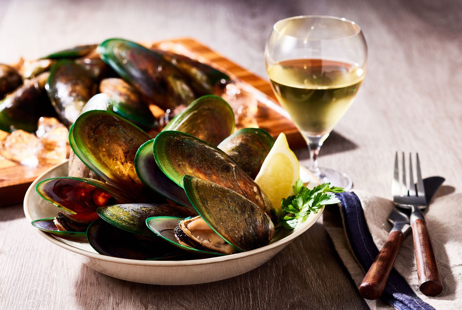 Green Lipped Mussels In Wine Broth