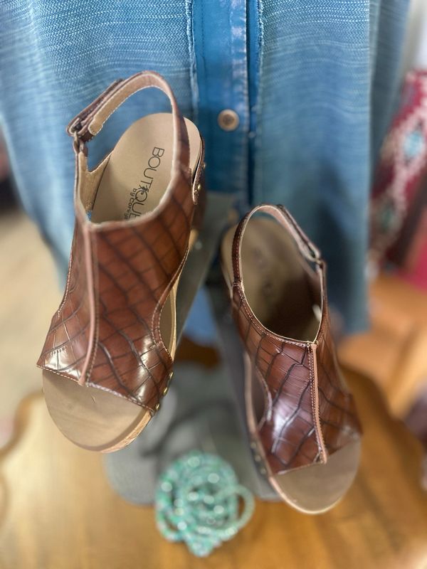 Carley - Brown Croc