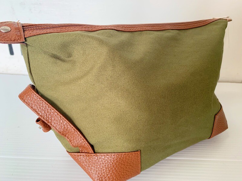 Men&#39;s Cosmetic Bag (Green)