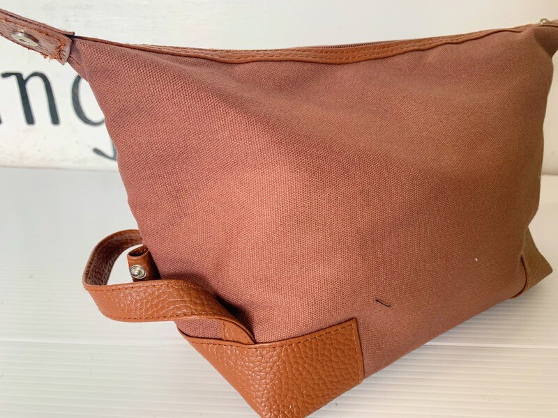 Men&#39;s Cosmetic Bag (Brown)