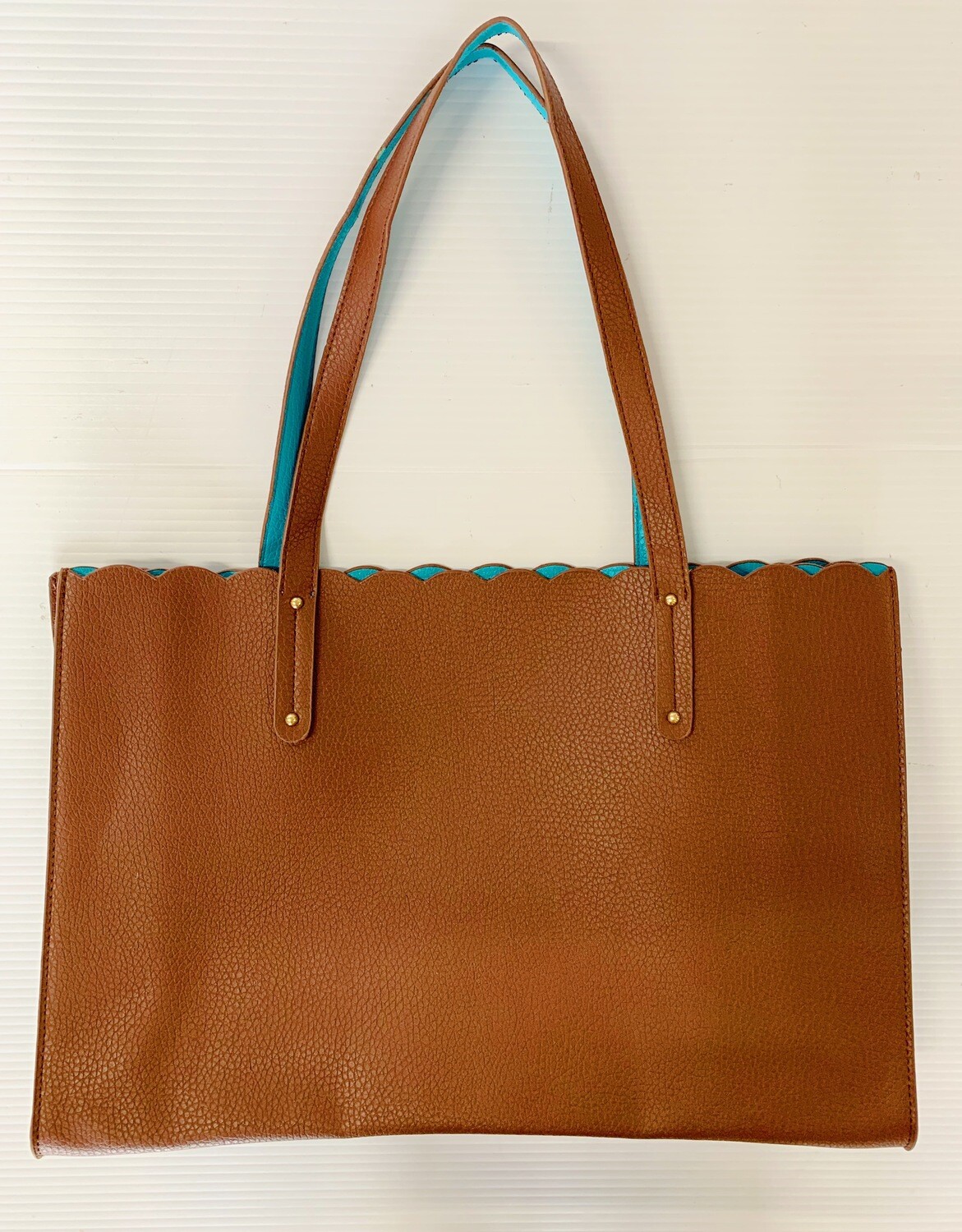 Scallop Bag (Brown)