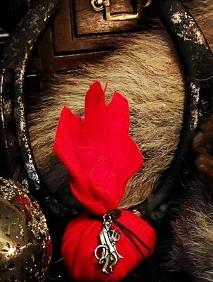 Amulets &amp; Mojo Hands