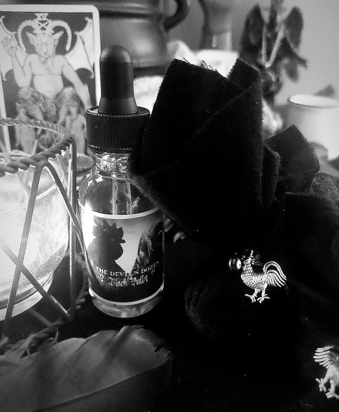 Black Pullet Amulet &amp; Oil Set