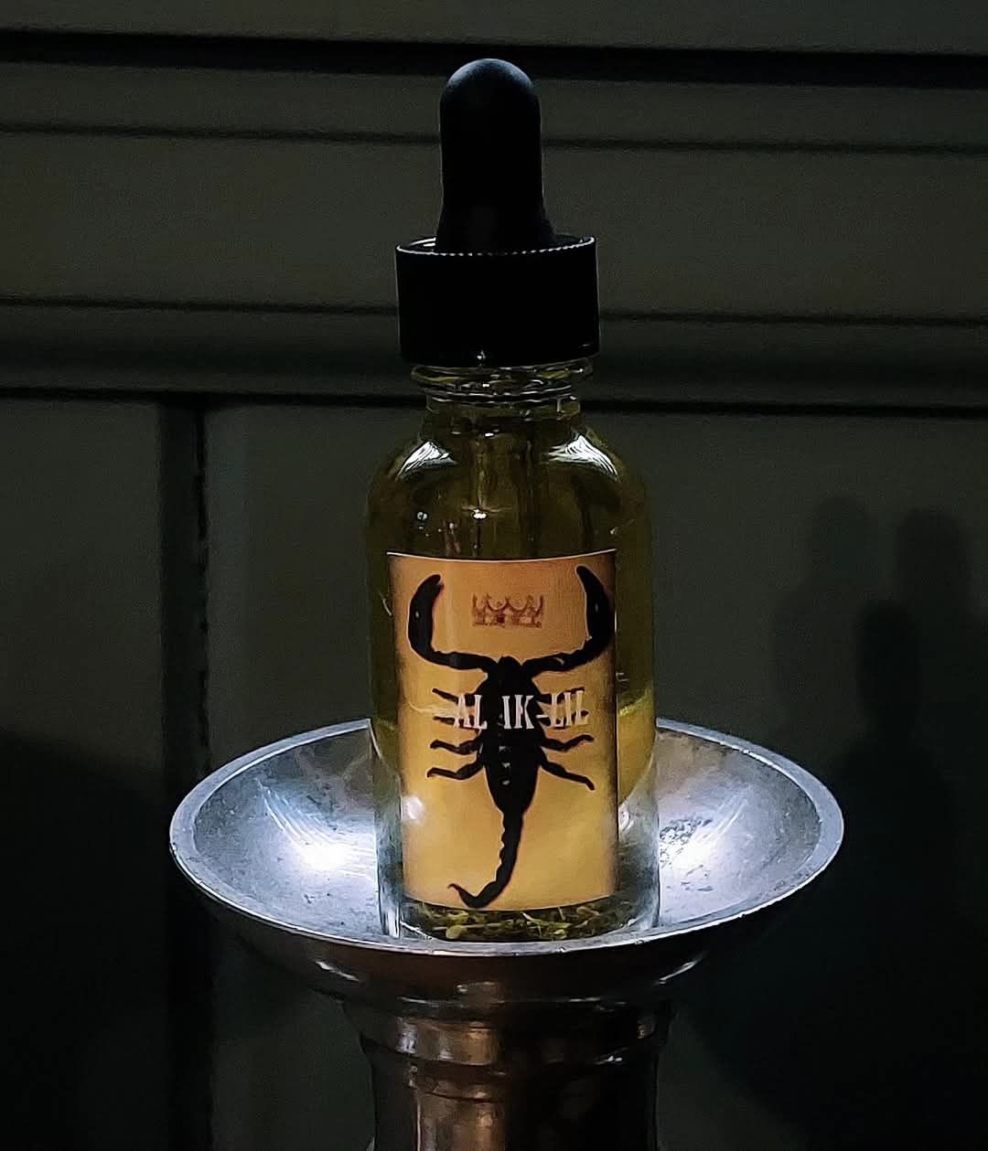 Al Ik-Lil Crown of Scorpio Oil - Protection, Wealth, Love