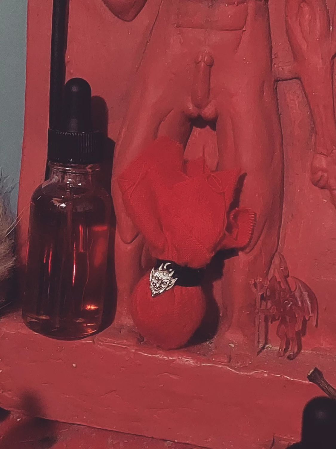 Red Devil Mojo Hand + Oil Set