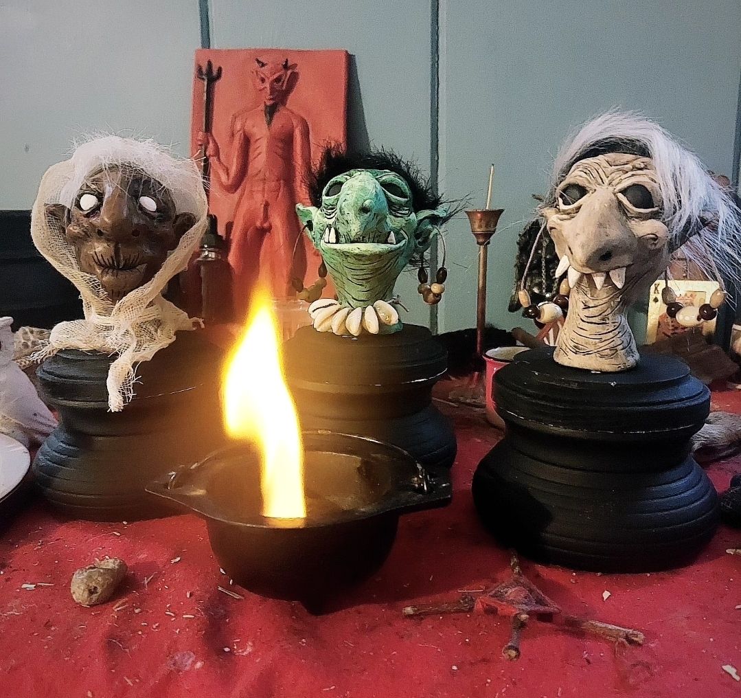 Hag&#39;s Head Spirit Vessel