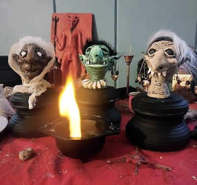 Hag&#39;s Head Spirit Vessel