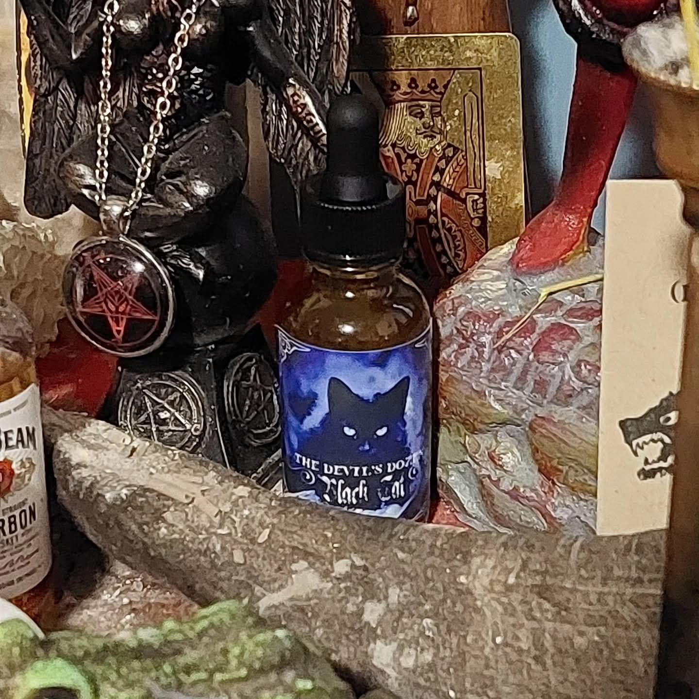 Black Cat Oil - Money, Love, Invisibility, Cunning