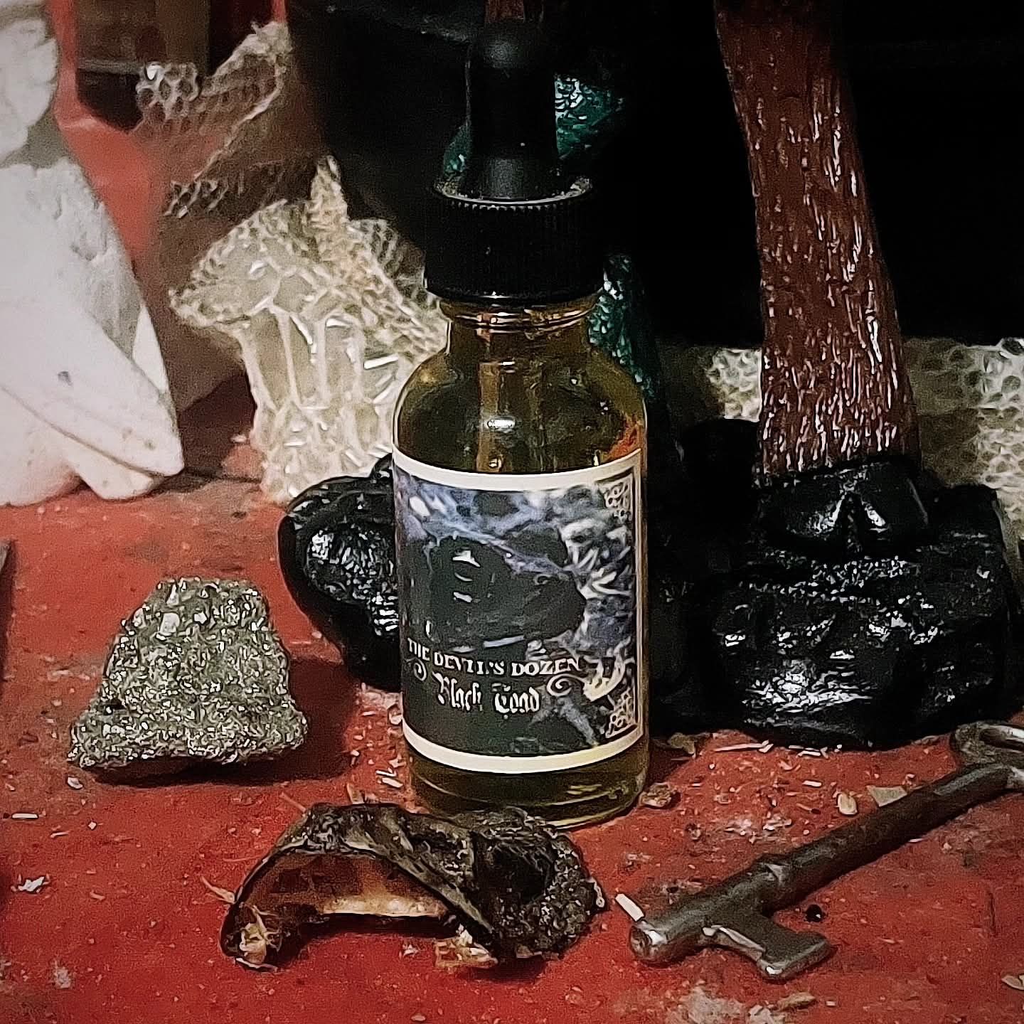 Black Toad Oil - Spirit travel, Skin-leaping, Love &amp; Wealth magic