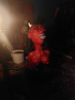She Devil Statue + set