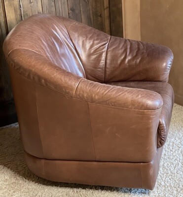 #1 Robb & Stucky Leather Club Swivel Chair #1 Robb & Stucky Leather Club Swivel Chair