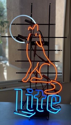 Miller Lite Beer Howling Coyote/Wolf Neon Bar Sign