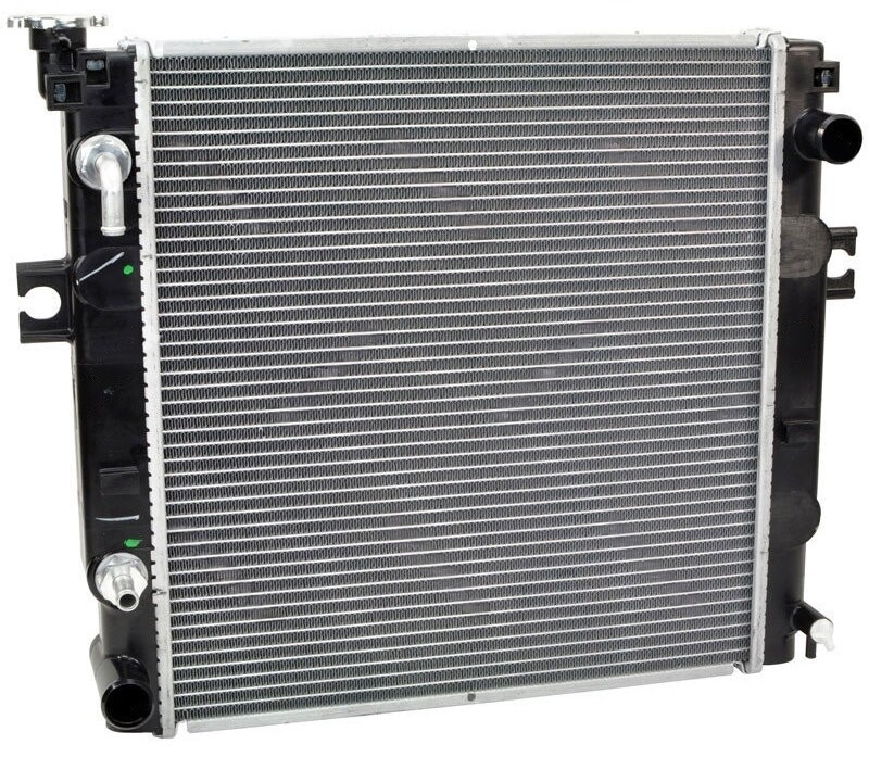 NISSAN - RADIATOR