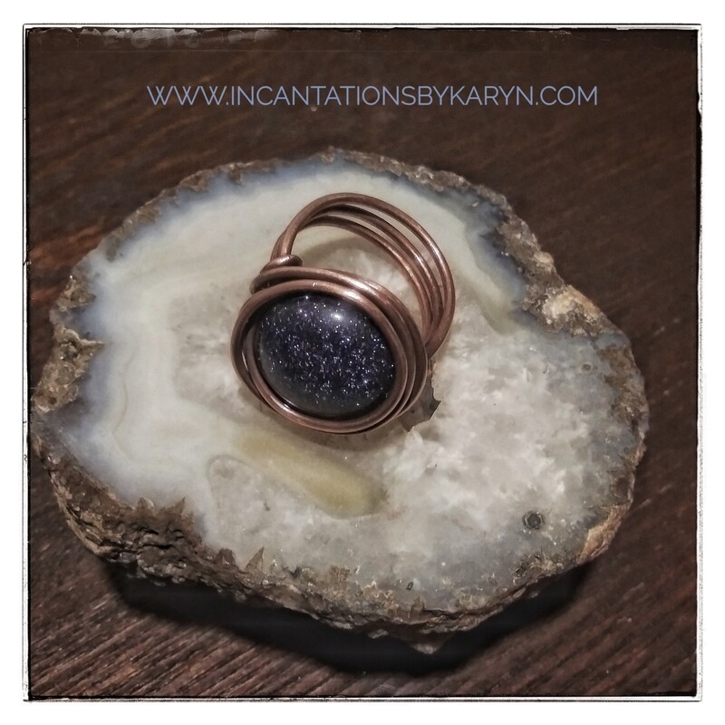 Gold or blue sandstone copper ring