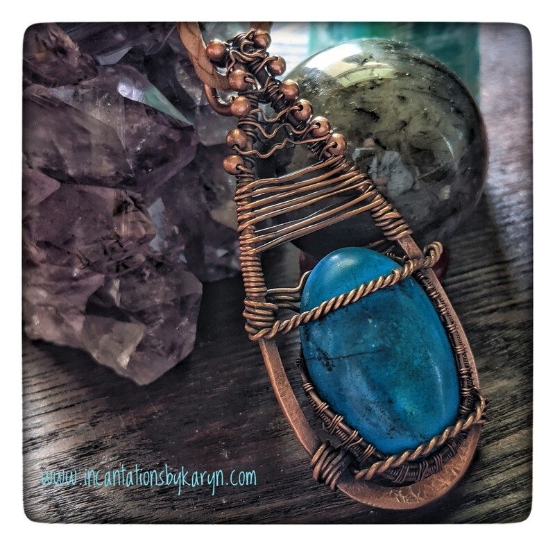 Blue agate gemstone pendant