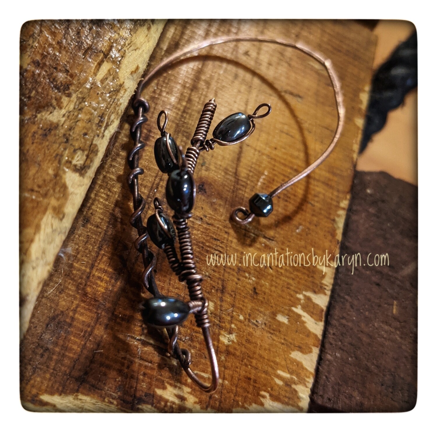 Ear cuff