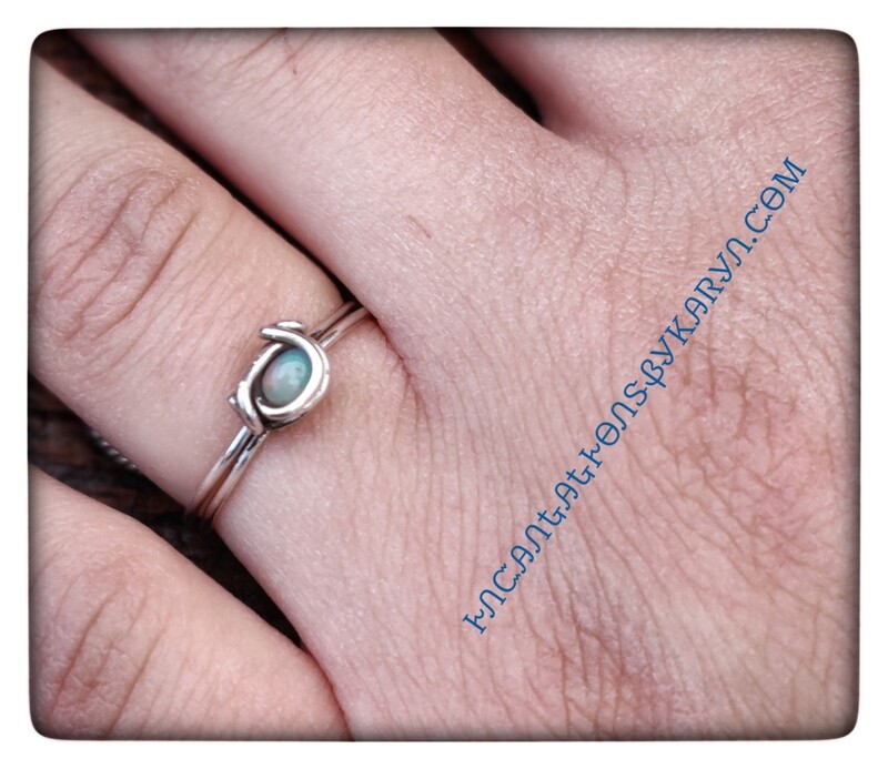 Ethiopian Opal &amp; 925 Sterling Silver Ring