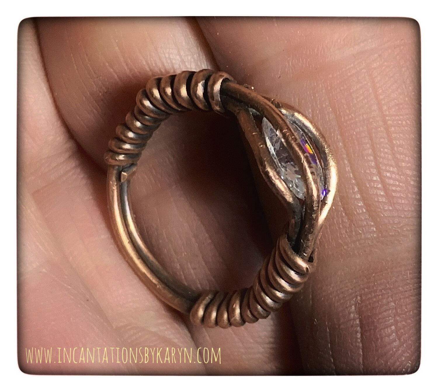 Floating Setting Copper Ring W White Tourmaline