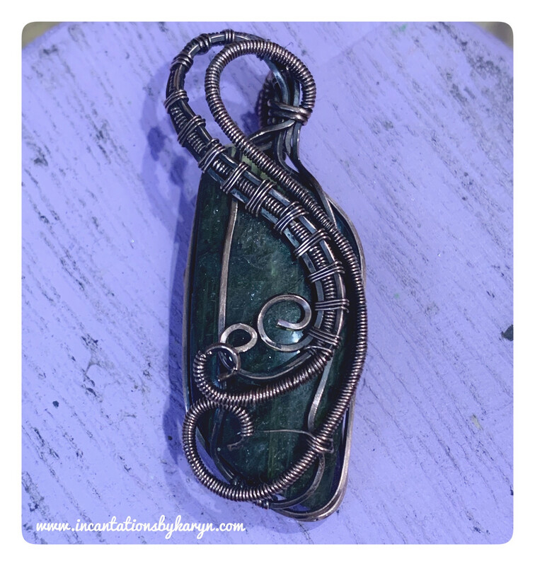 Laborodite copper pendant 