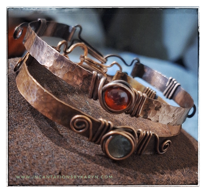 Copper cabochon bracelets 