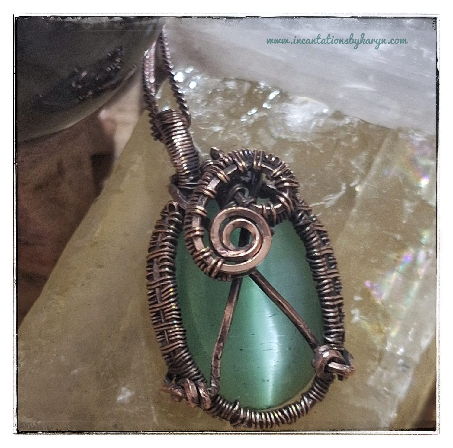 Green Cats Eye Small Copper Pendant