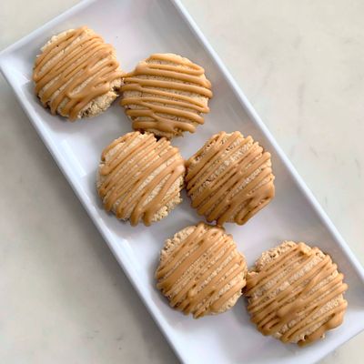 Chai-Maple Shortbread (Half-Dozen)