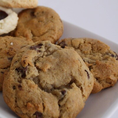 Chocolate Chip Cookies (Half Dozen)