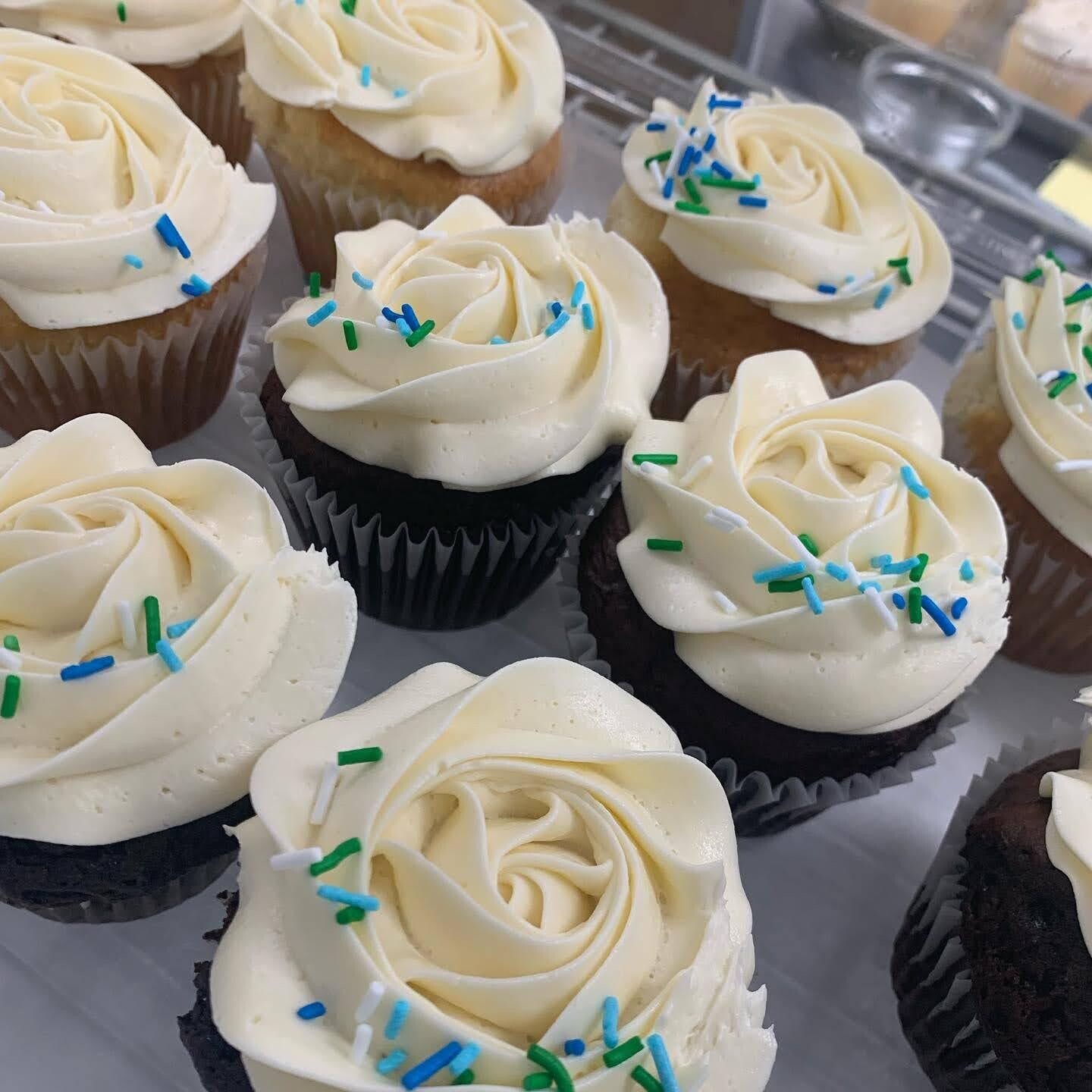 DF Cupcakes (Half Dozen)